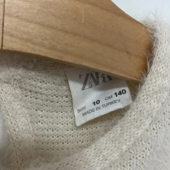 Zara Kids girls cream long sleeve fuzzy sweater size 10 - Picture 4 of 9